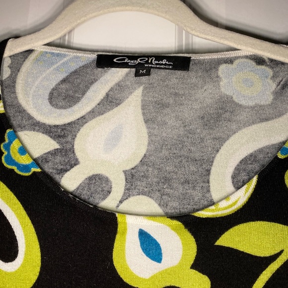 Cheryl Nash rayon/nylon/spandex scoop neck lightweight sweater. - Picture 3 of 6